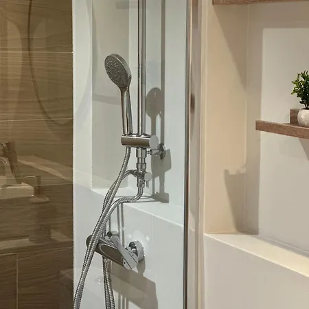 Daire Aristotelous Square N.4 *